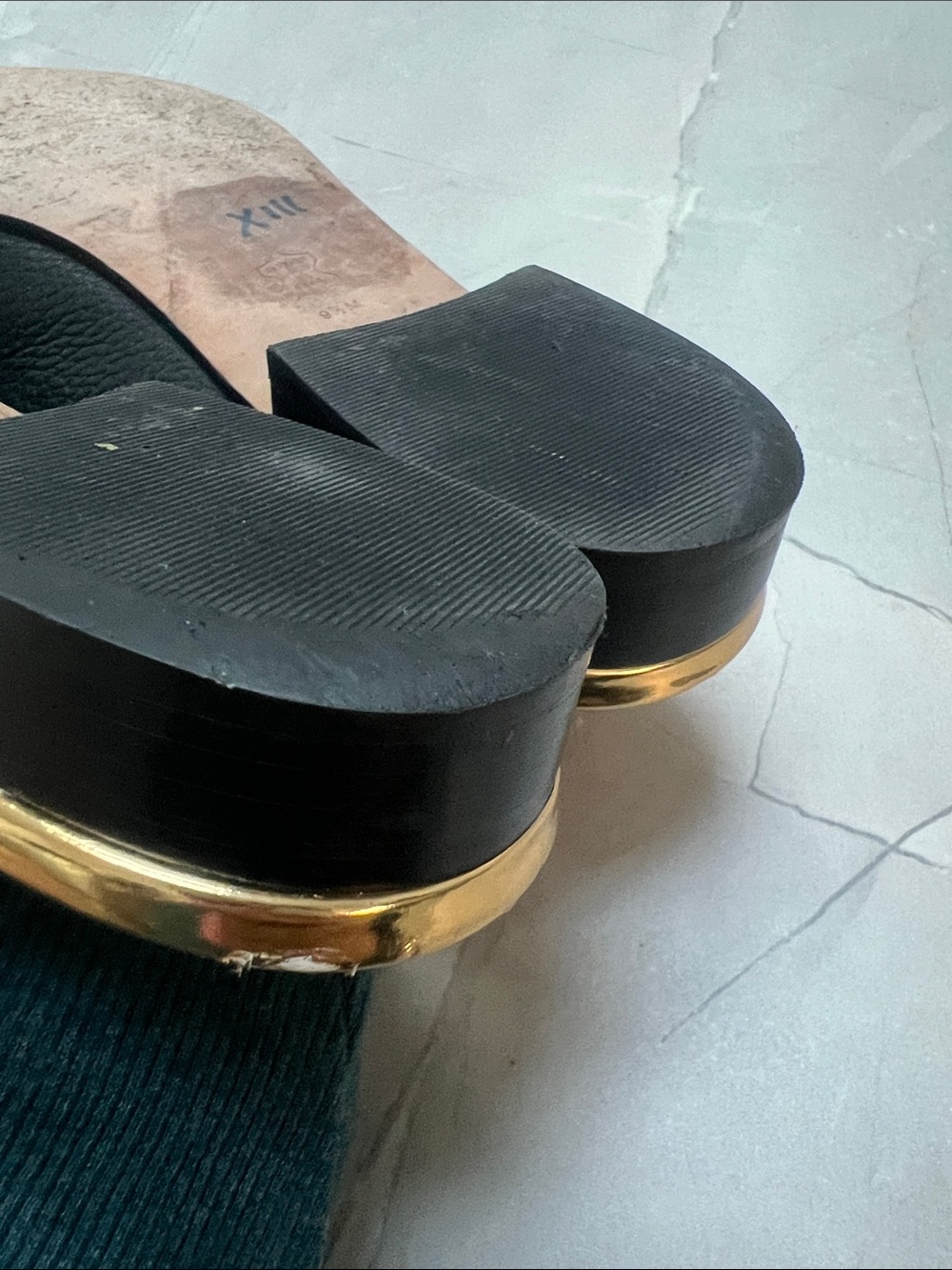 Tory Burch Jessa Backless Loafers in black pebbled leather - Picture 8 of 8
